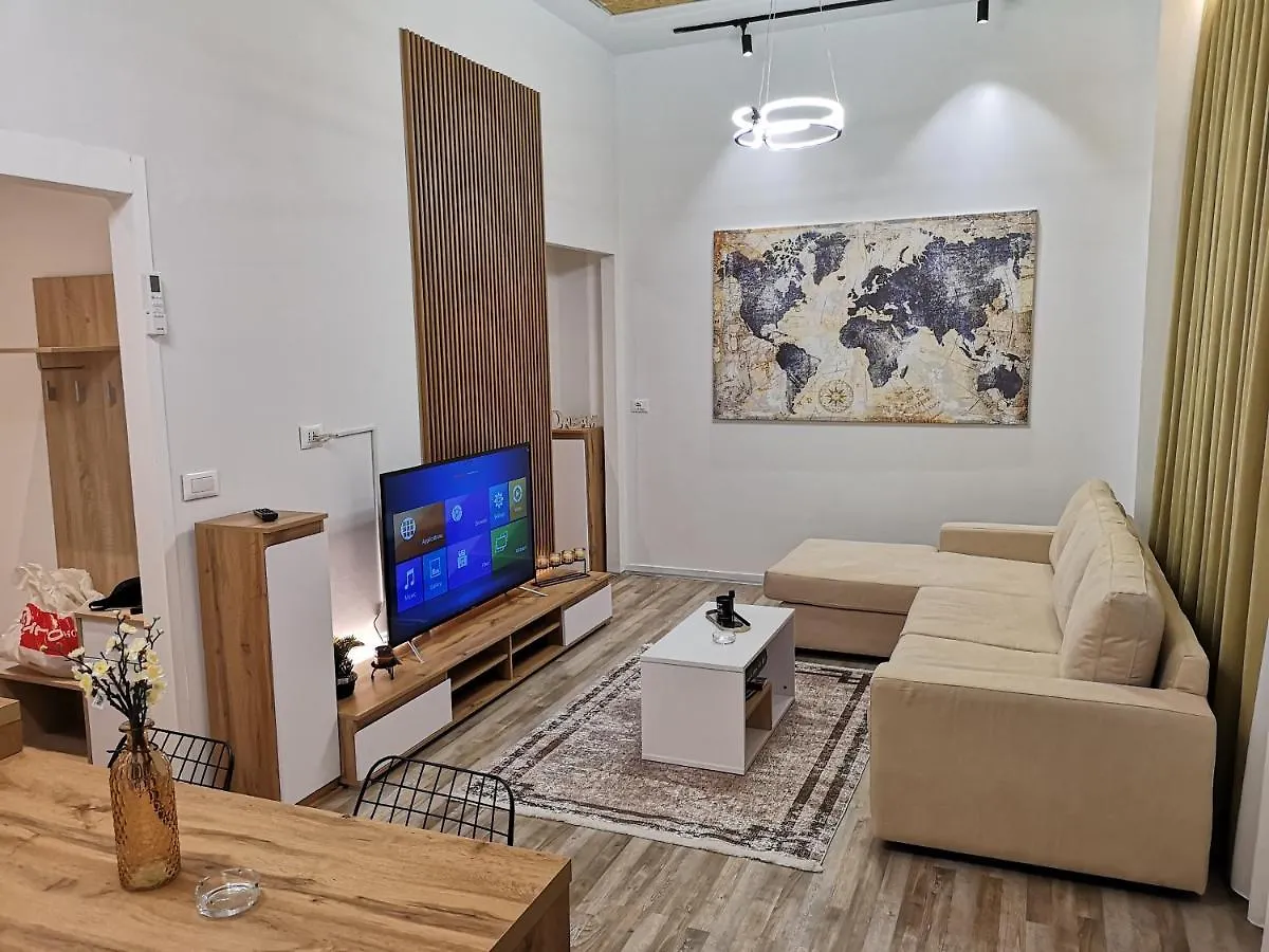 New Modern Apartment In The Center Of ティラナ アルバニア